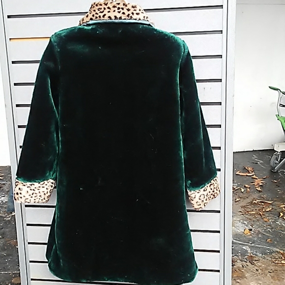 Emerald green, leopard print winter coat, size 12 - Picture 3 of 6